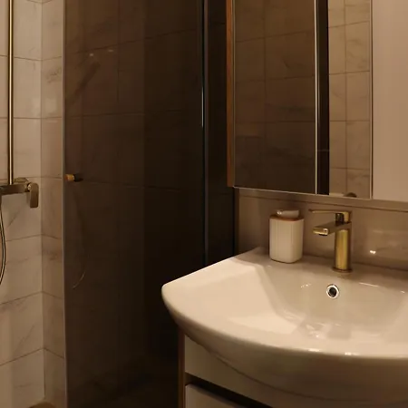 Апартаменты Golden View *