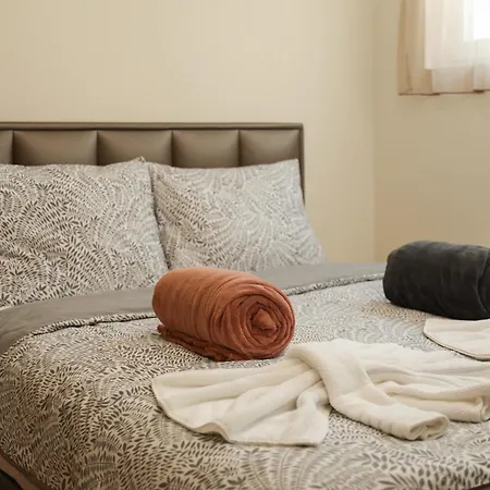 Golden View Апартаменты *