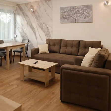 Golden View Апартаменты *