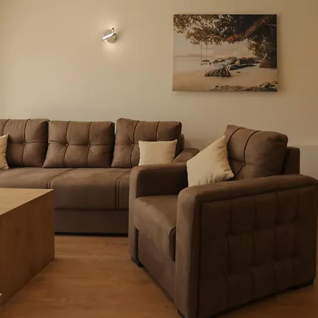 Апартаменты Golden View *