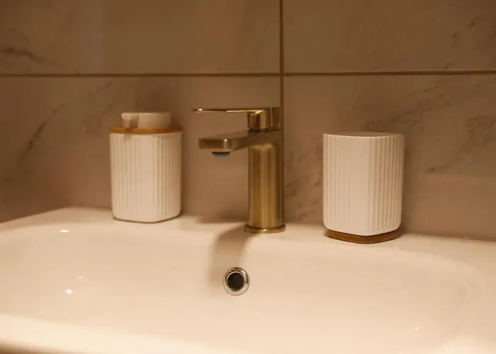 Golden View アパート *