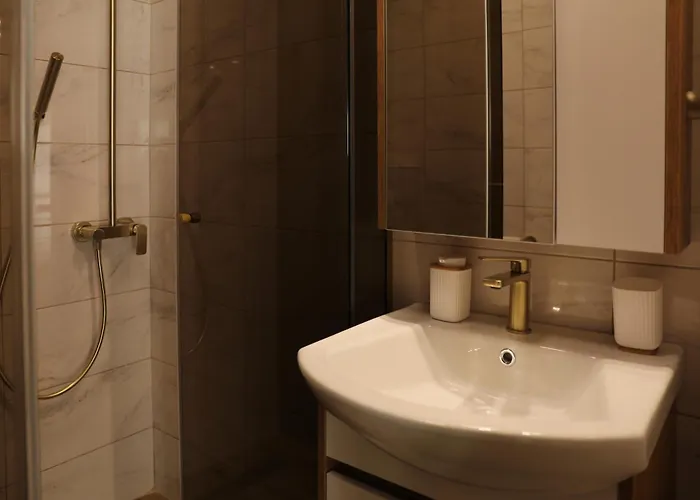 アパート Golden View *