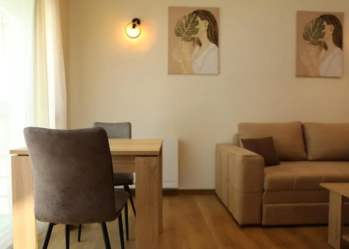 Golden View アパート *