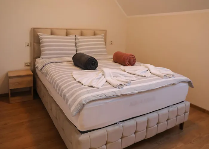 Golden View 公寓 索科矿泉村