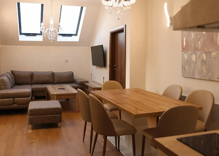 Golden View アパート